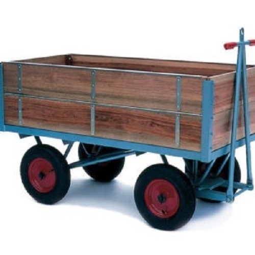 Turntable Truck with Solid Sides