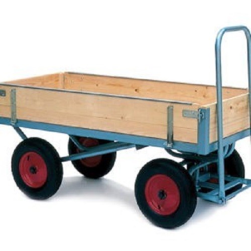 Turntable Truck with Solid Sides