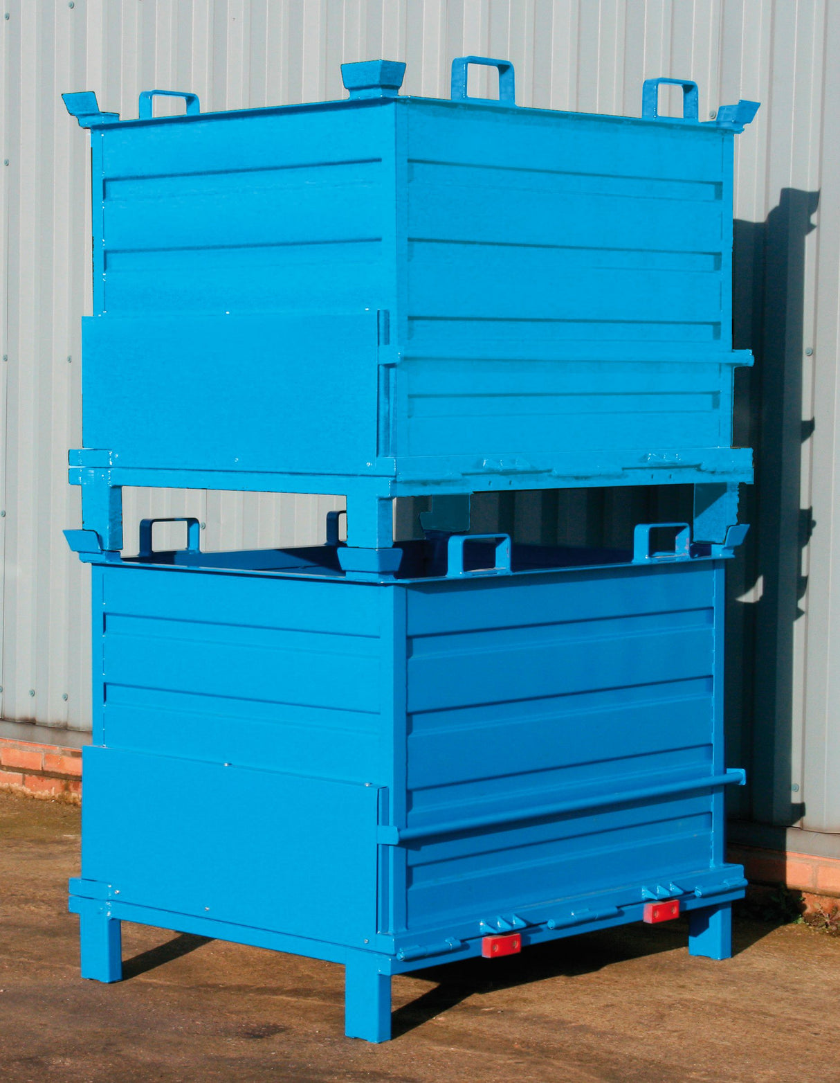 bottom emptying skip stacked