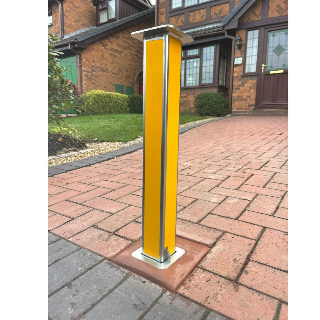 Telescopic Post